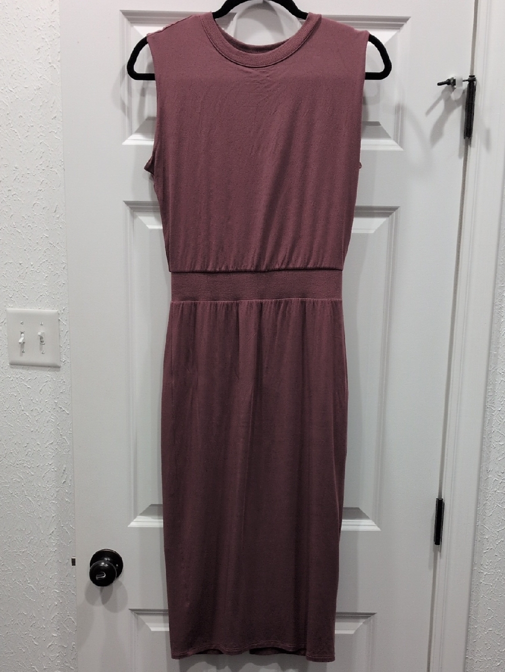 Athleta Mauve Sleeveless Midi Dress